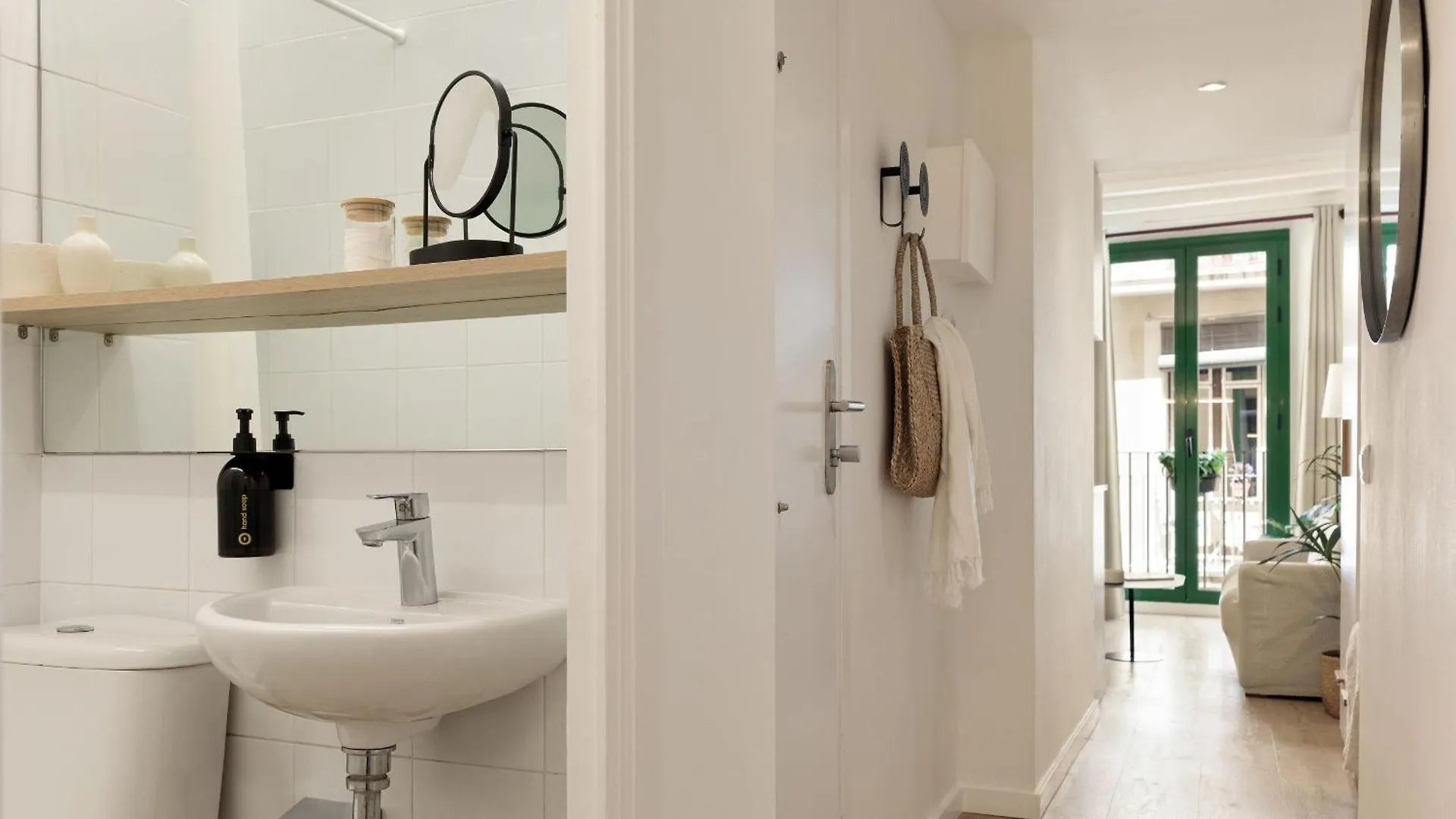 Ola Living Vidreria Apartamento Barcelona Espanha
