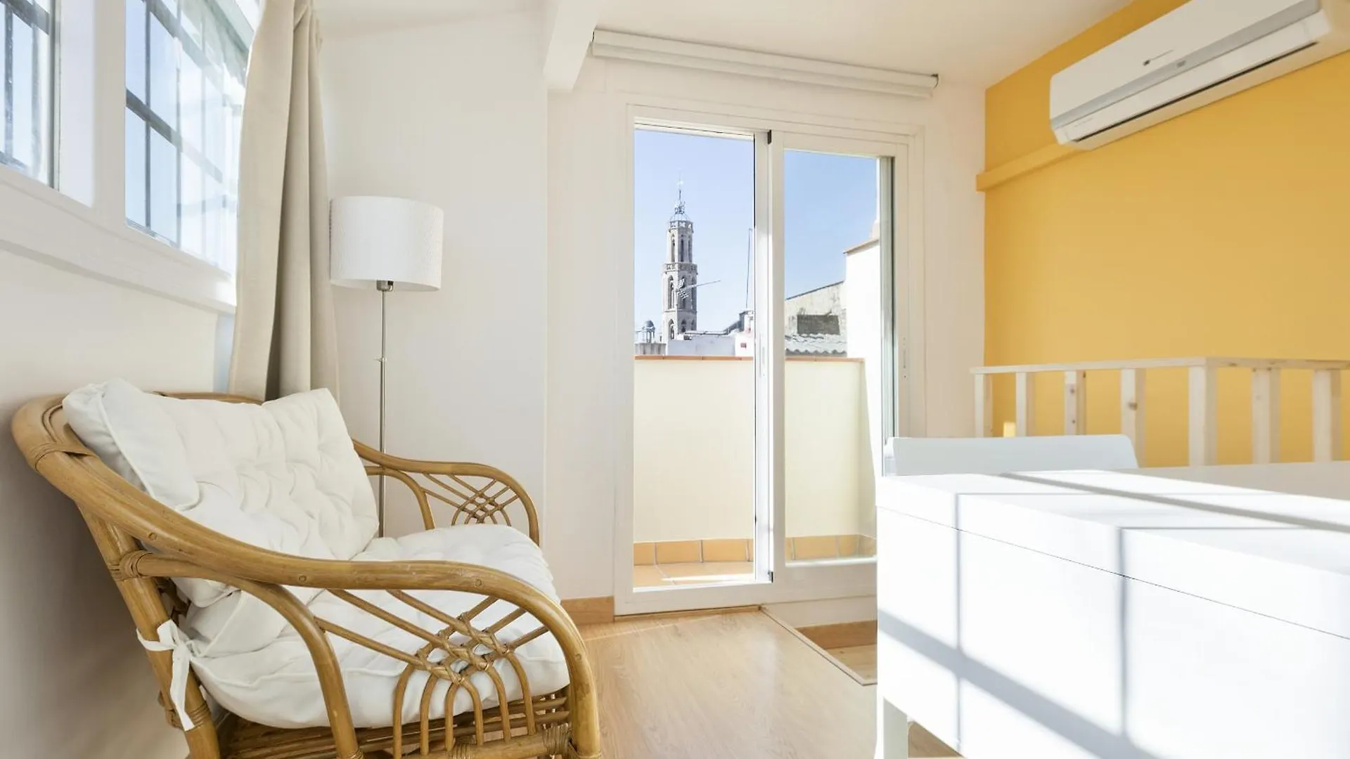 Ola Living Vidreria Apartment Barcelona Spain
